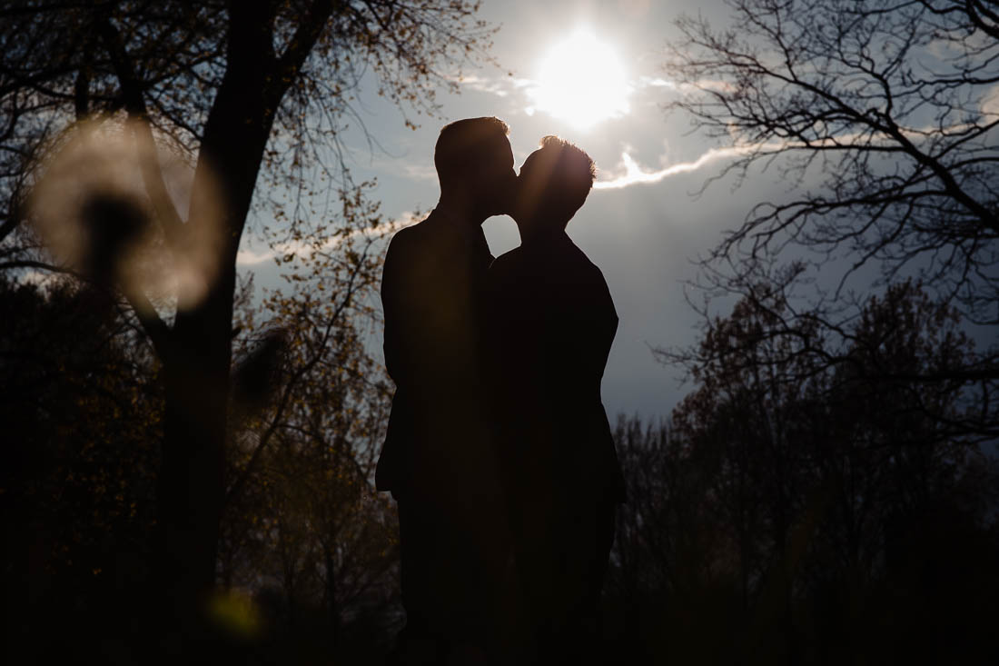 Bruidsfotograaf in Best fotografeerd getrouwd koppel